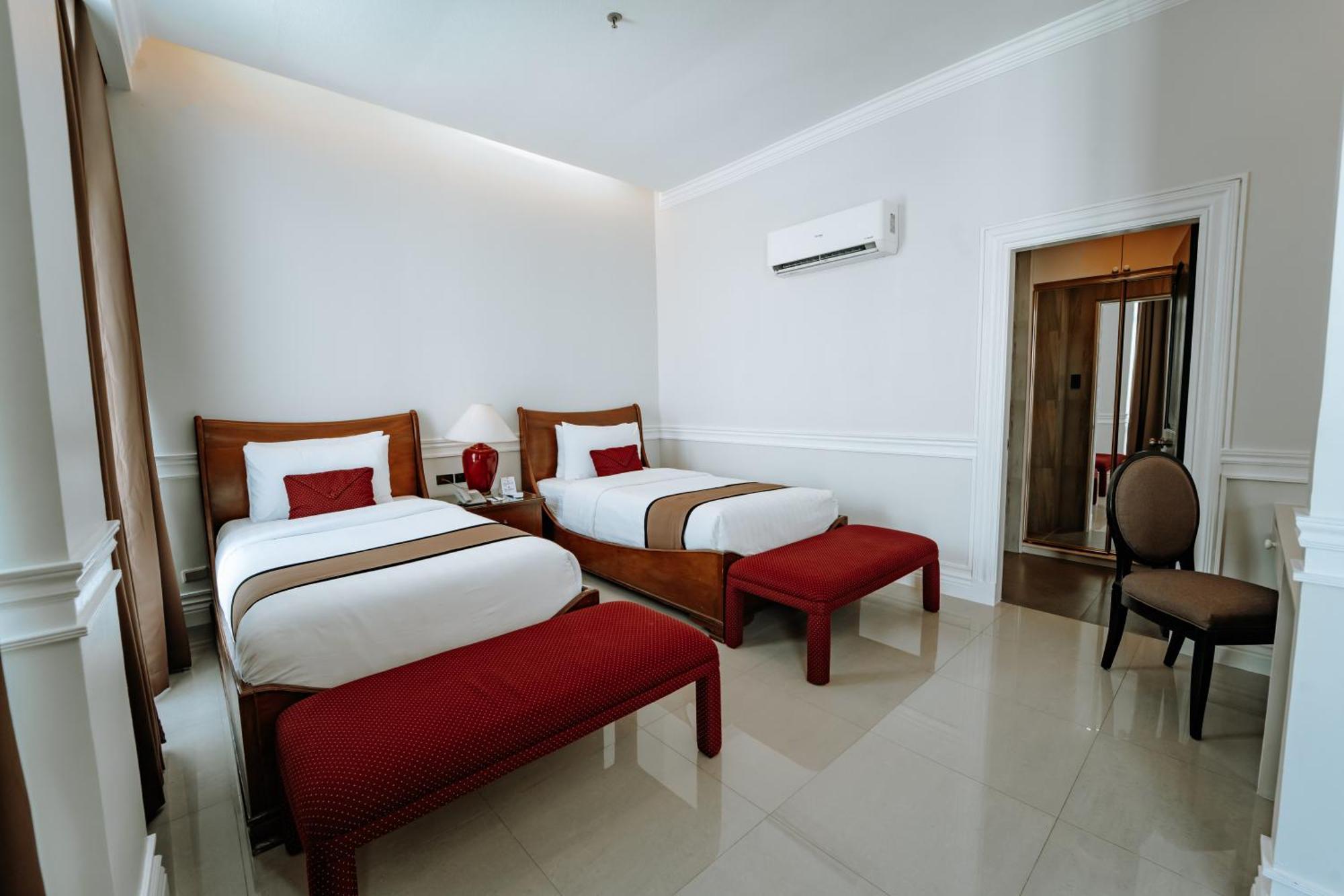 Metrocentre Hotel Tagbilaran City Ngoại thất bức ảnh
