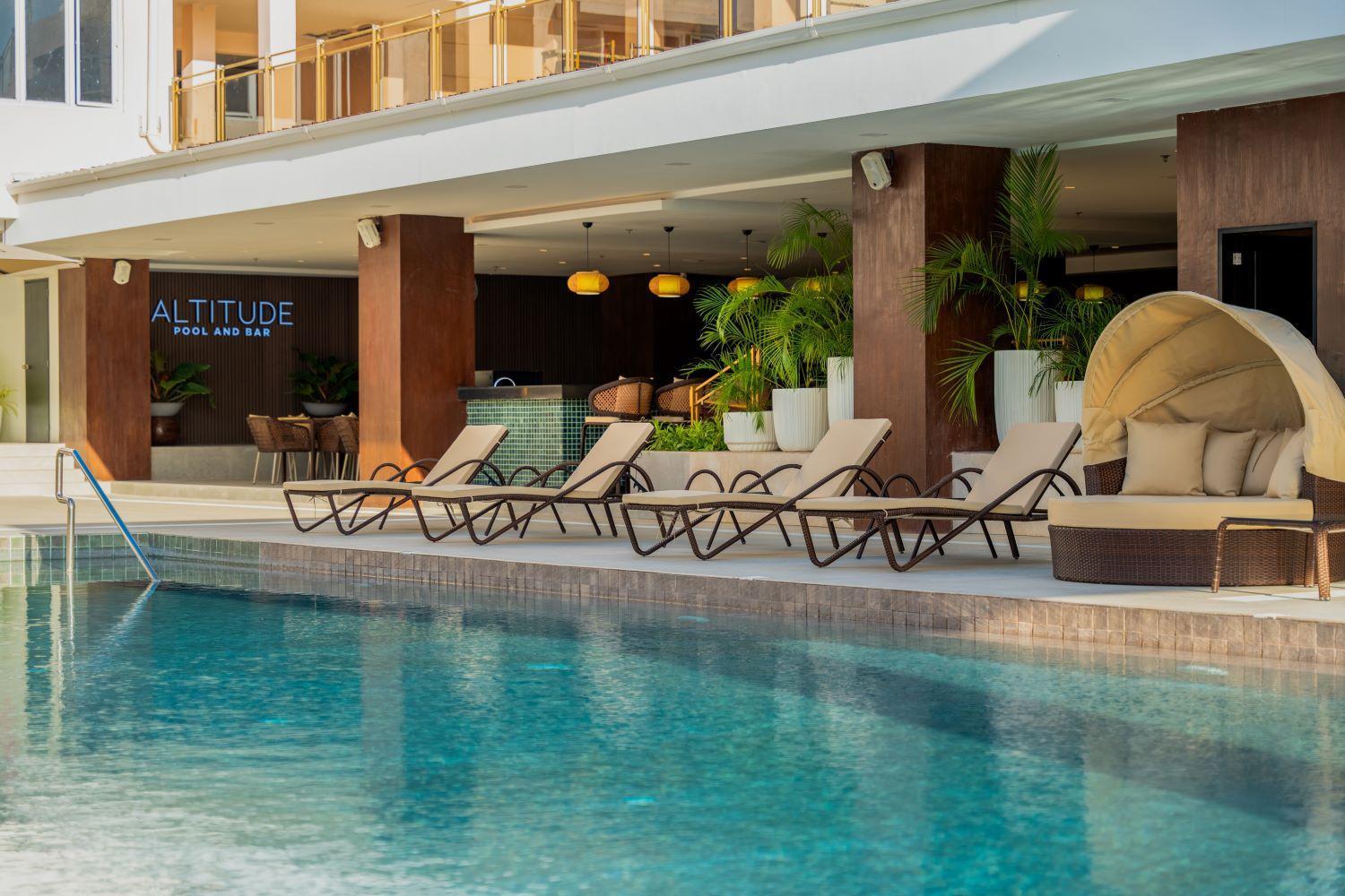 Metrocentre Hotel Tagbilaran City Ngoại thất bức ảnh